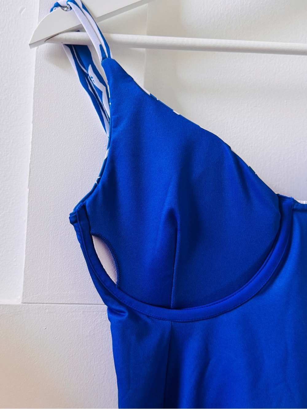 Watercolors Kenny Flowers Blue White The Fontelina OnePiece underwire Swimsuit L - Picture 11 of 14